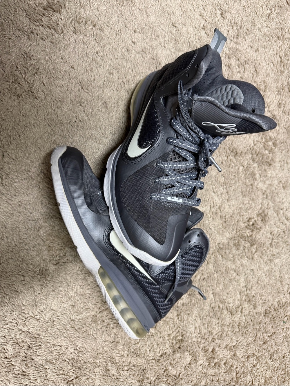 Nike LeBron Cool Grey (2011)